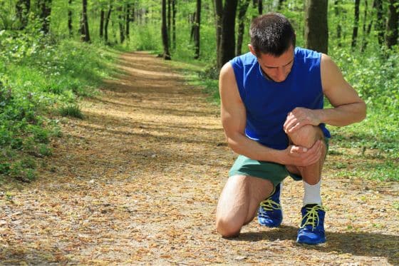 knee discomfort in hot weather